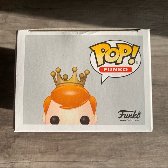 Freddy Funko silver chrome - Picture 5 of 8